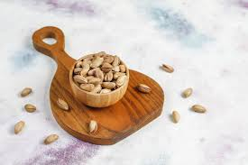 تصویر 3 از پسته اکبری تازه با خندانی طبیعی و طعم اصیل